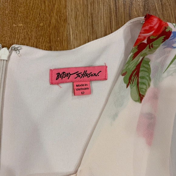 Betsey Johnson floral handkerchief dress - Picture 4 of 6